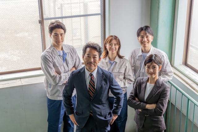 倉庫の外壁が剥がれてきたとき信頼できる補修業者を選ぶポイント